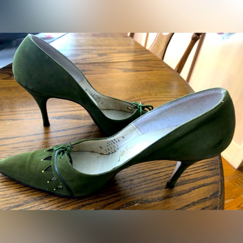 Vintage 60's JOHANSEN Baynham's Olive Green Suede Pointed Toe Heels Shoes Size 8